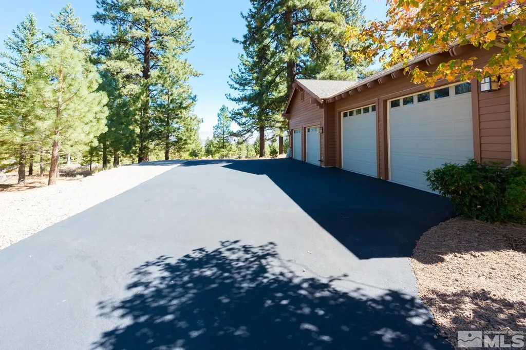210 Sheridan Creek Gardnerville NV 89460
