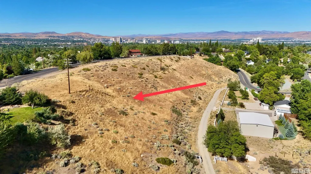2905 Susileen Reno NV 89509