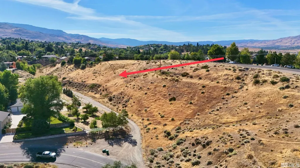 2905 Susileen Reno NV 89509