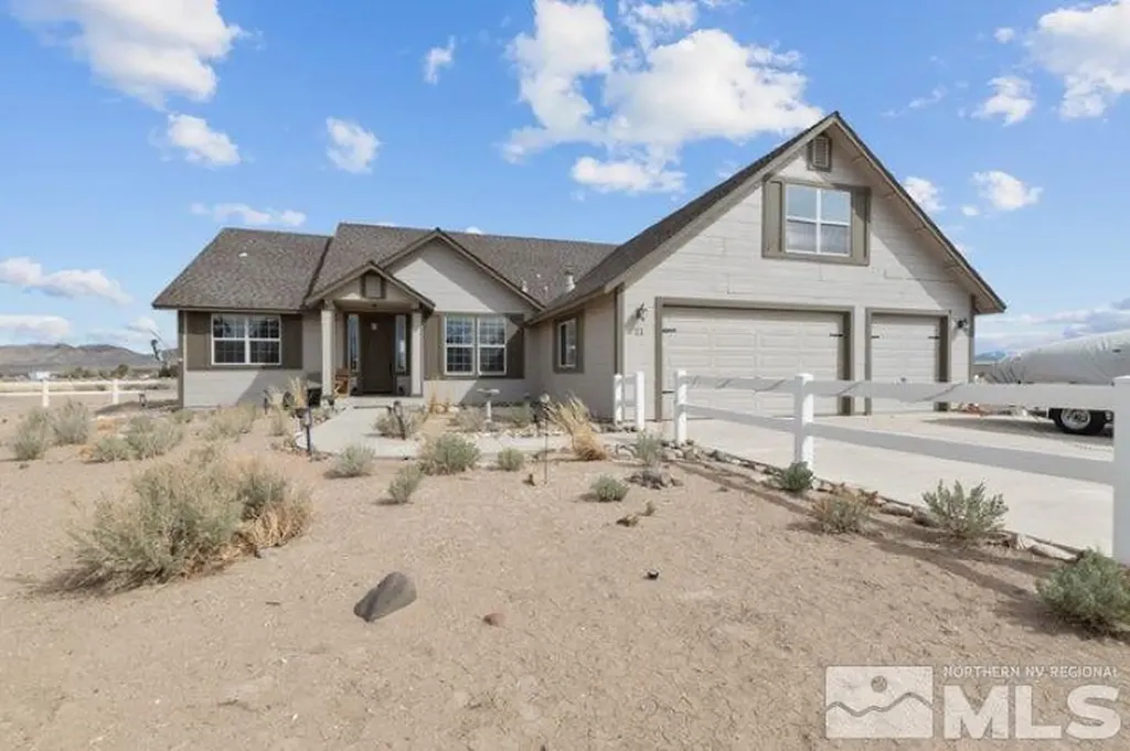 21 Desert View Smith NV 89430