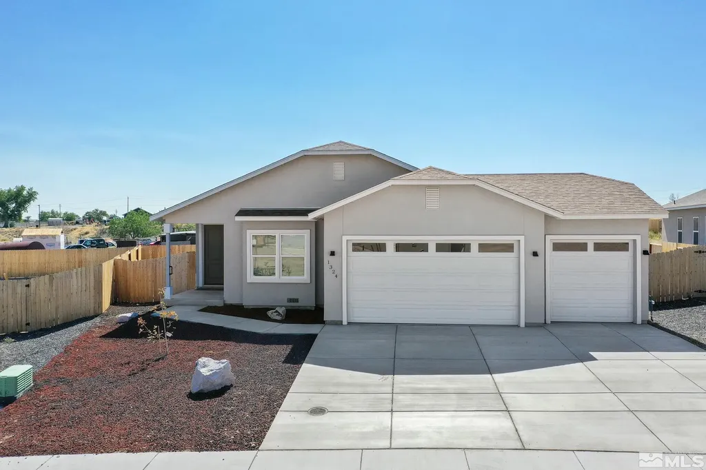 1324 Serenity Fernley NV 89408
