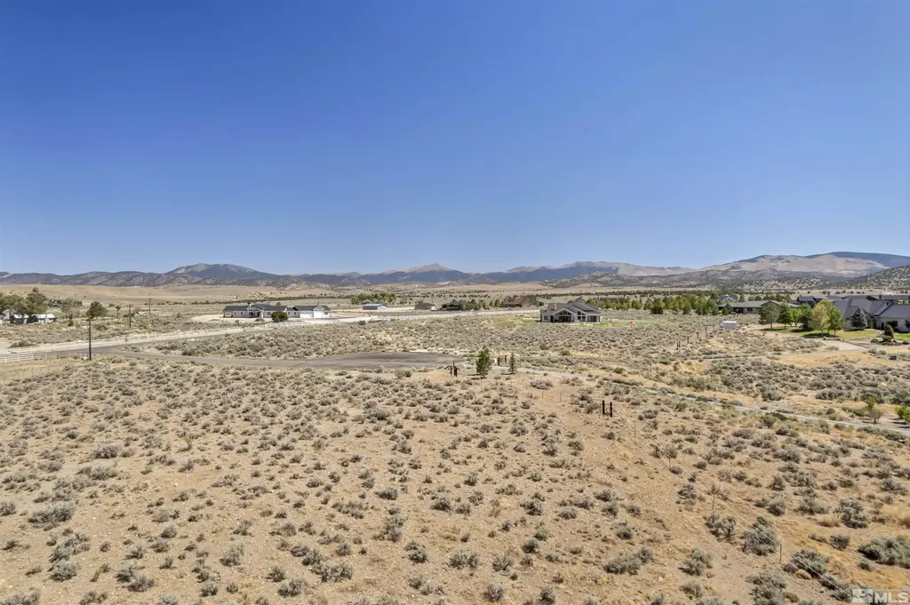 1372 Oreana Peak Gardnerville NV 89410