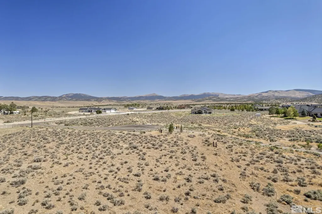 1372 Oreana Peak Gardnerville NV 89410