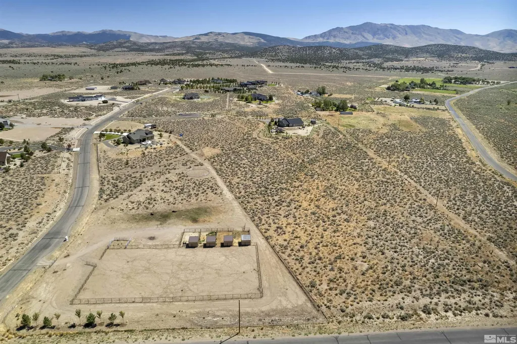 1372 Oreana Peak Gardnerville NV 89410
