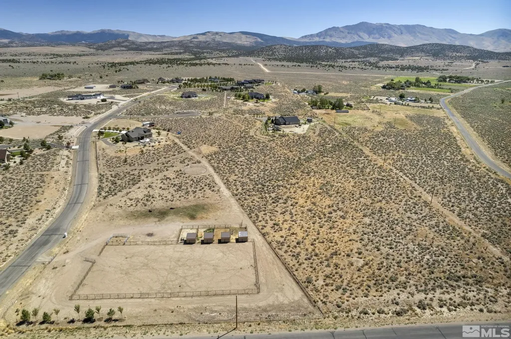 1372 Oreana Peak Gardnerville NV 89410