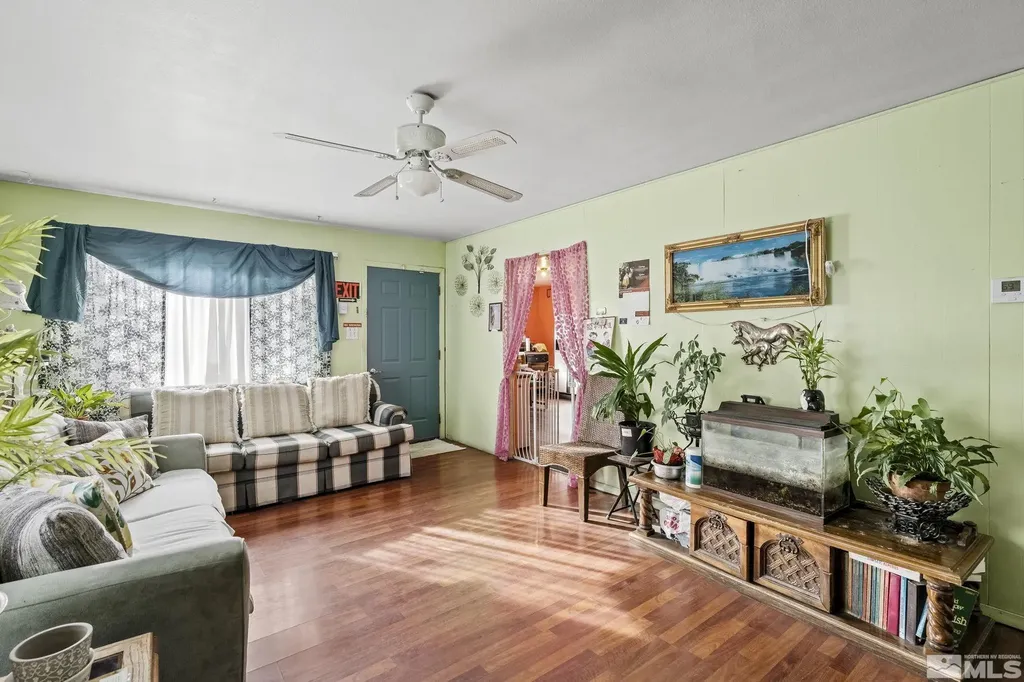 1885 Castle Reno NV 89512