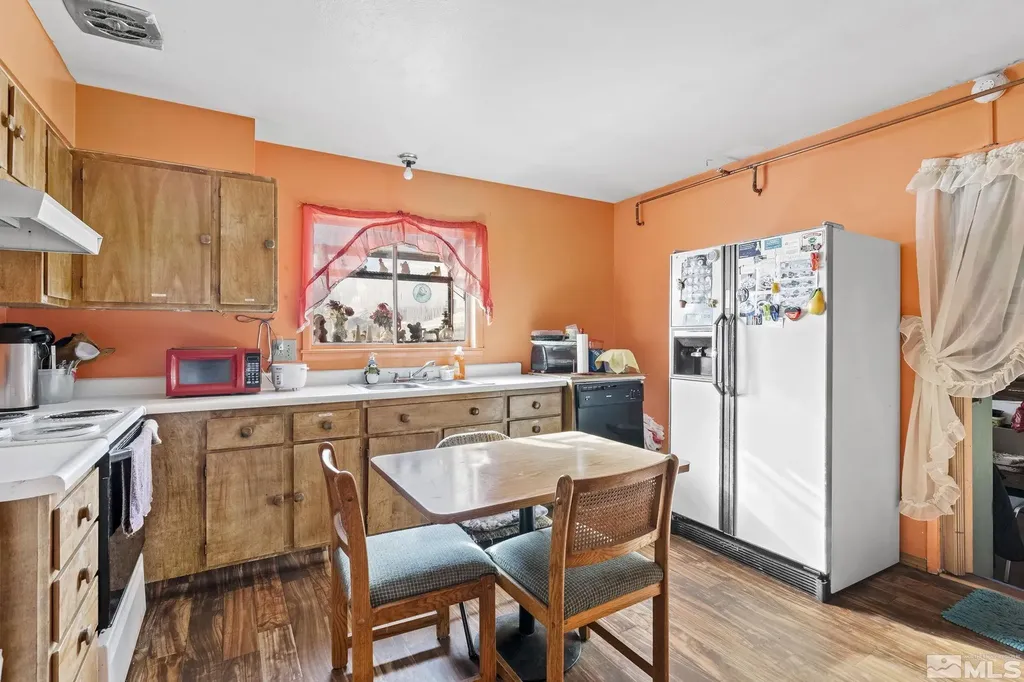 1885 Castle Reno NV 89512