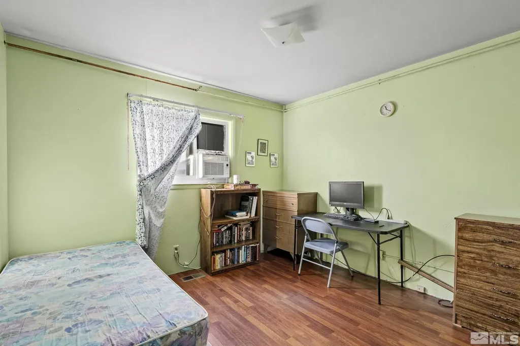 1885 Castle Reno NV 89512