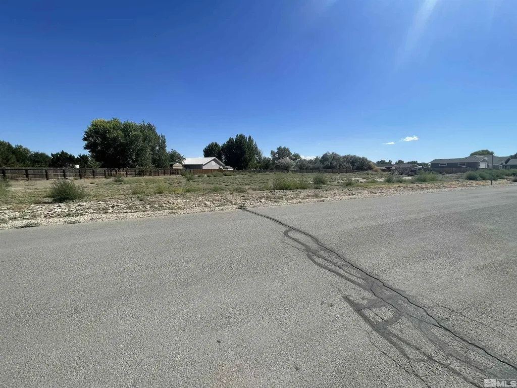 125 Deer Creek Fallon NV 89406