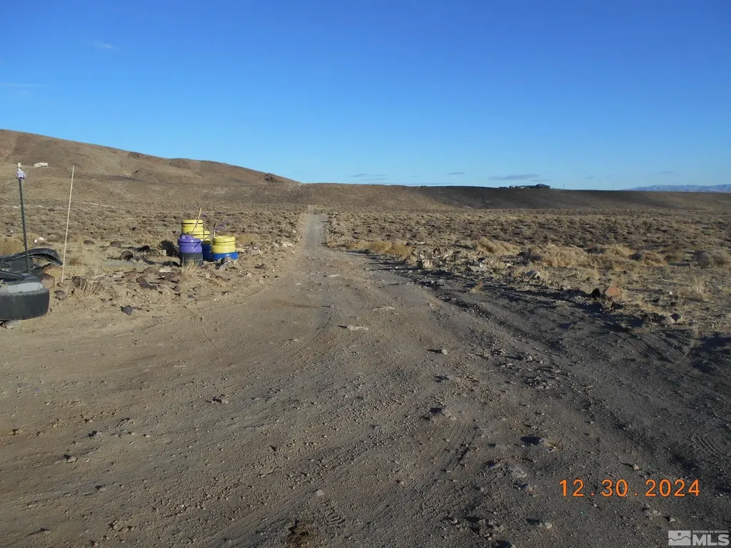 01512108 Off Of Onyx Silver Springs NV 89429