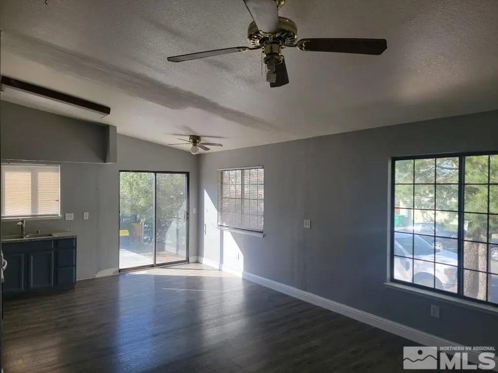 6769 Peppermint Reno NV 89506
