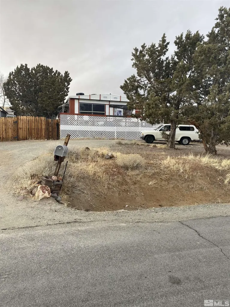 5909 Amargosa Reno NV 89433
