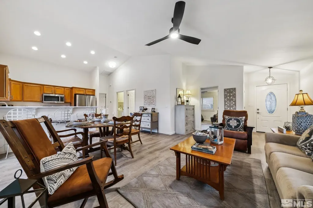 10 Conner Gardnerville NV 89410