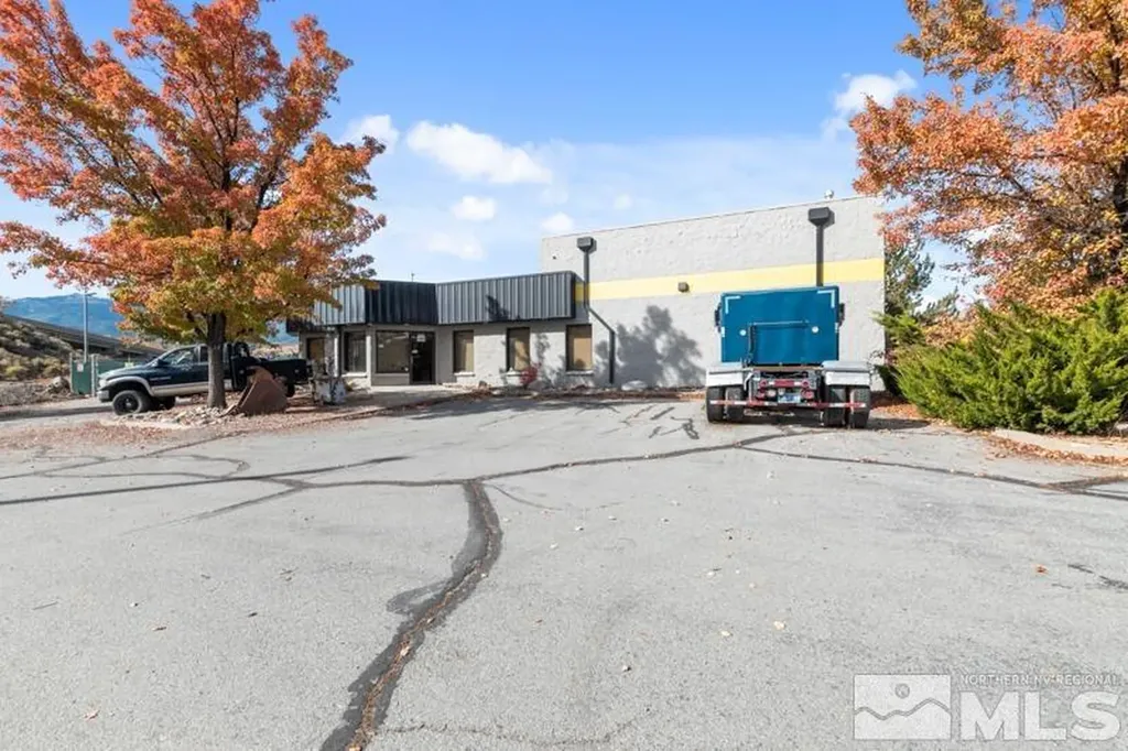 2955 Highway 40 Verdi NV 89523
