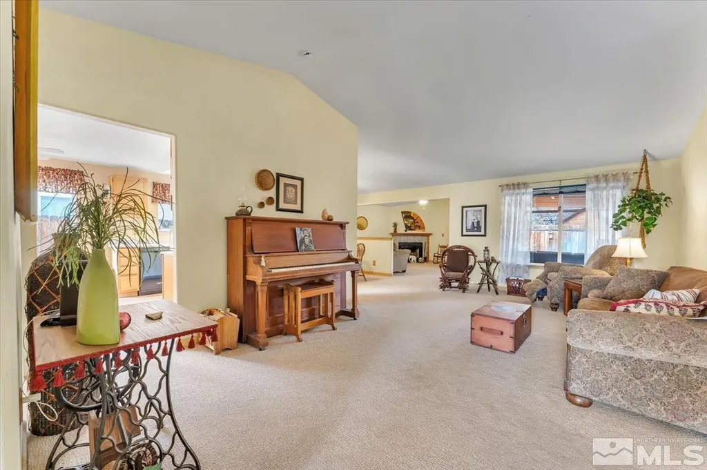 334 Wildrose Fernley NV 89408