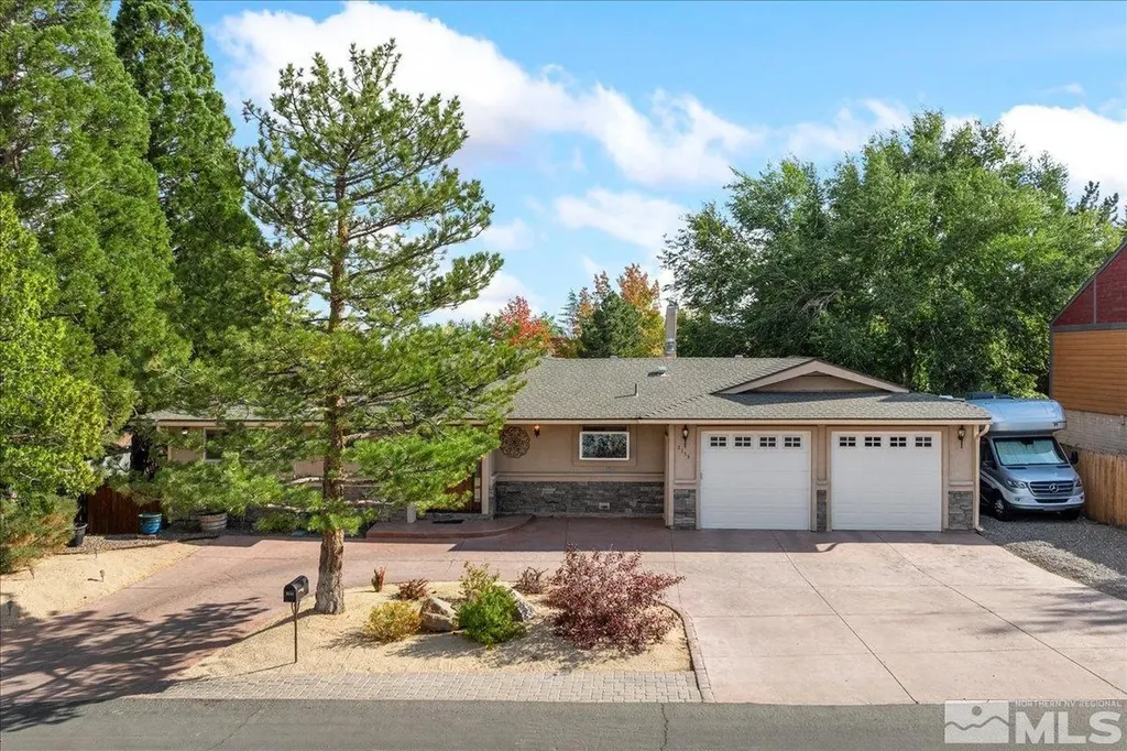 3155 Susileen Reno NV 89509