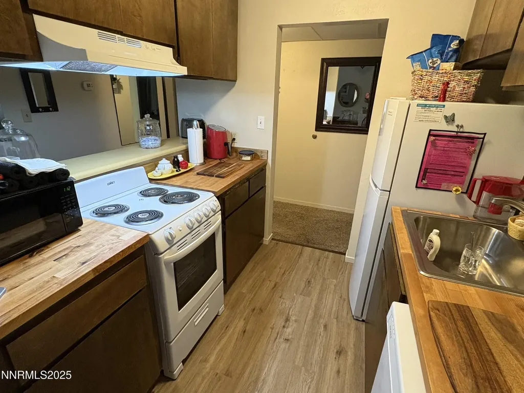 2955 Lakeside Reno NV 89509