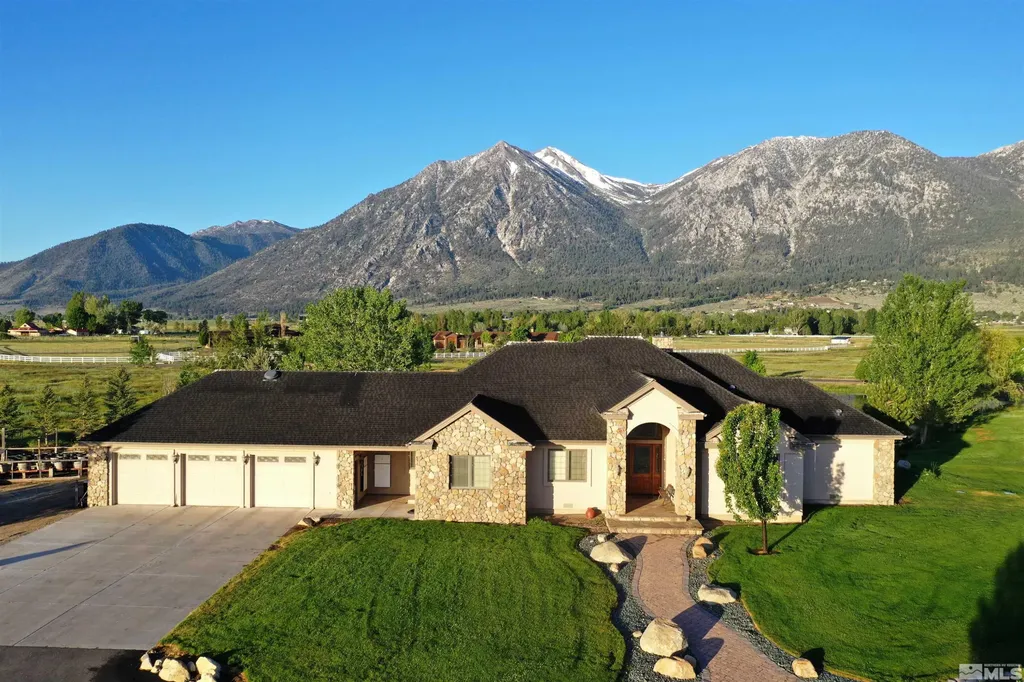 615 Fork Vista Gardnerville NV 89460