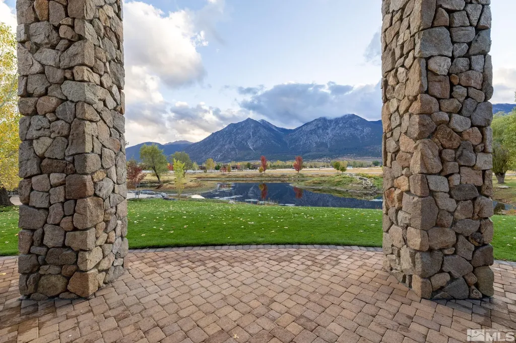 615 Fork Vista Gardnerville NV 89460