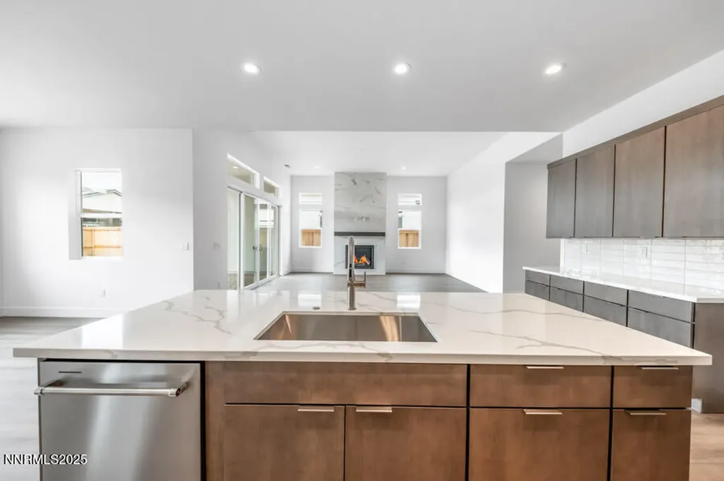7511 Hoback Sparks NV 89436