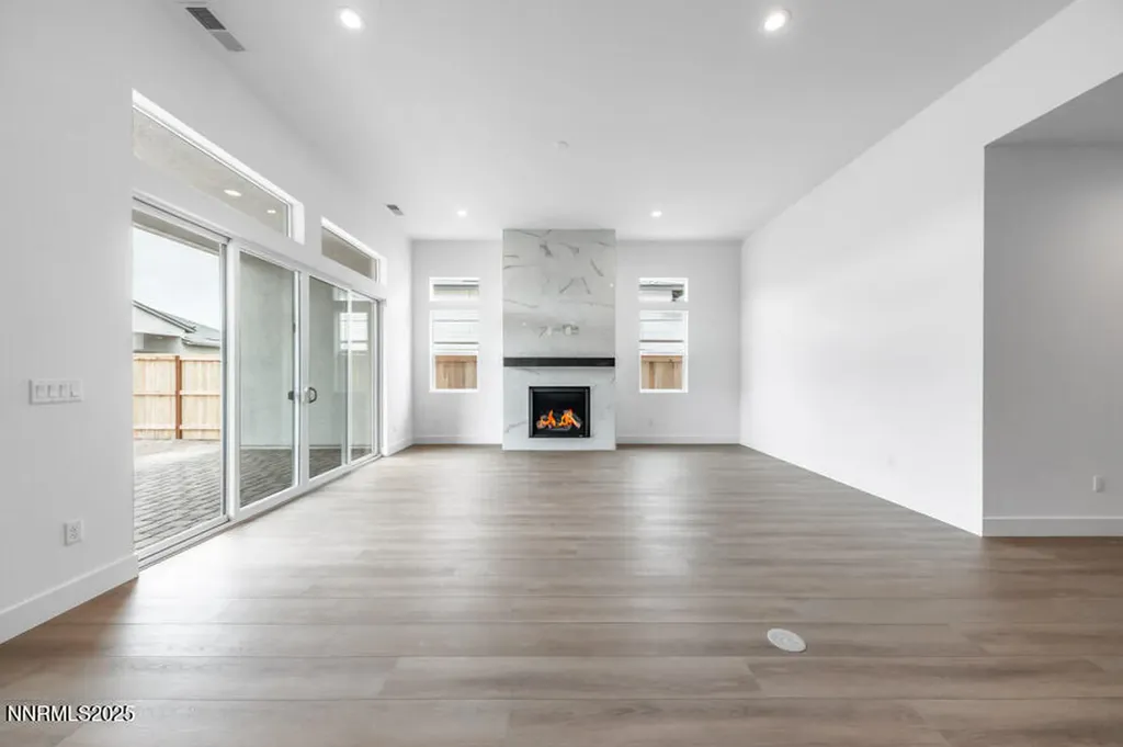 7511 Hoback Sparks NV 89436