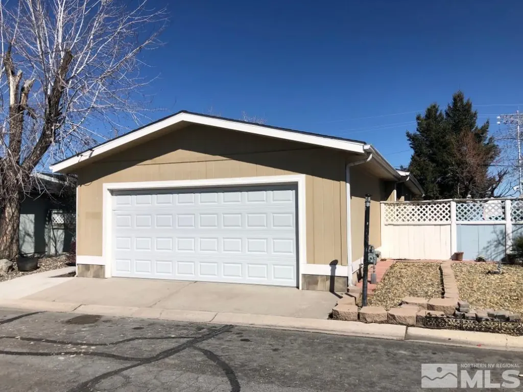 2638 Zinnia Reno NV 89512