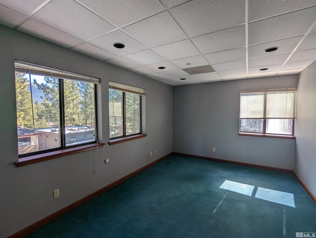 889 Alder Incline Village NV 89451