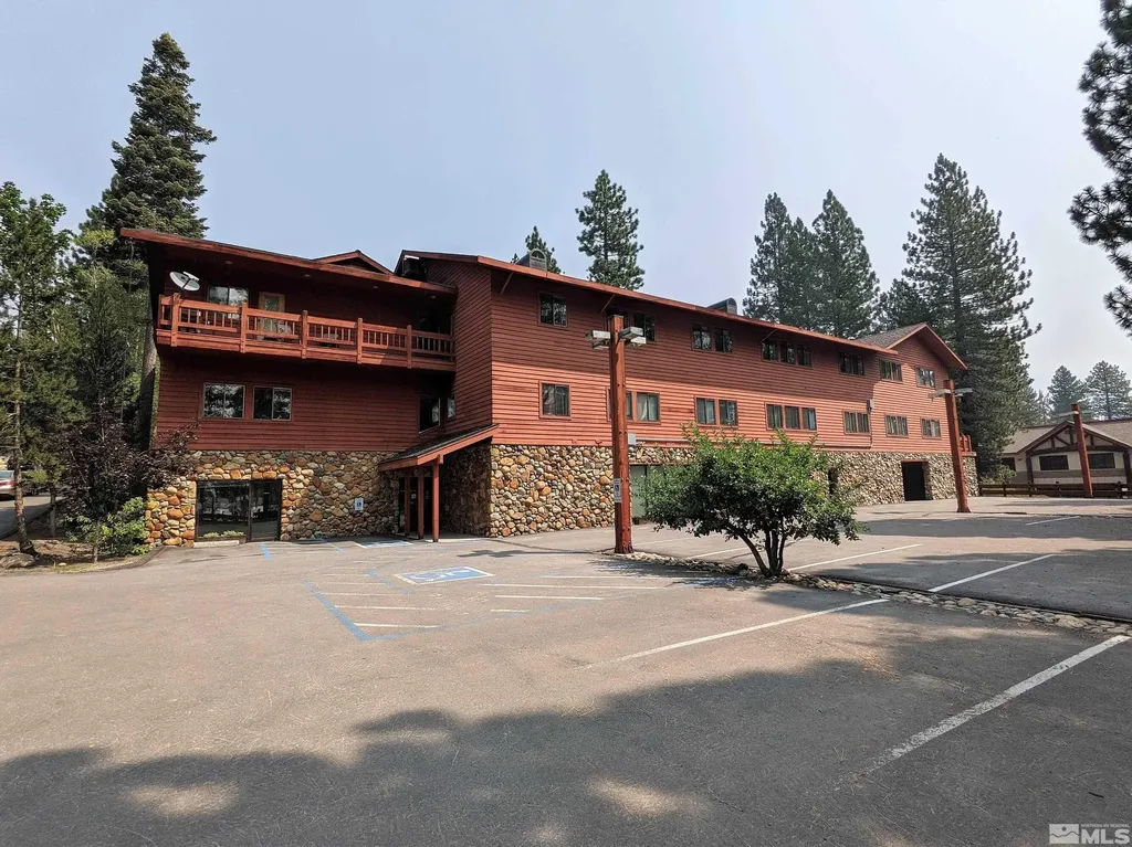889 Alder Incline Village NV 89451
