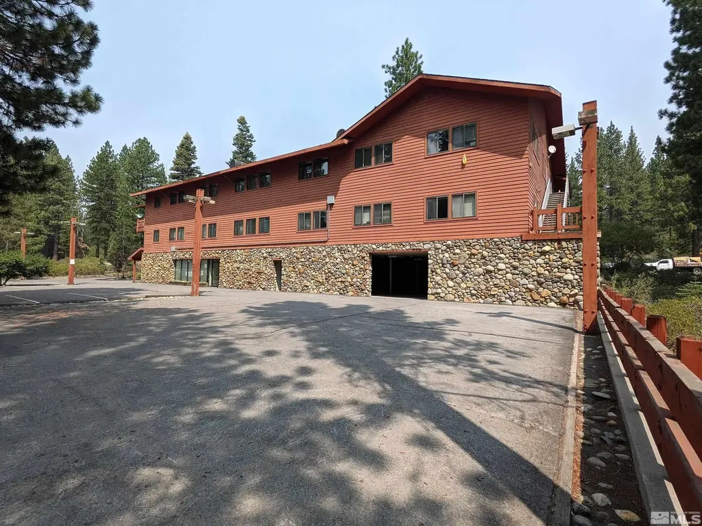 889 Alder Incline Village NV 89451