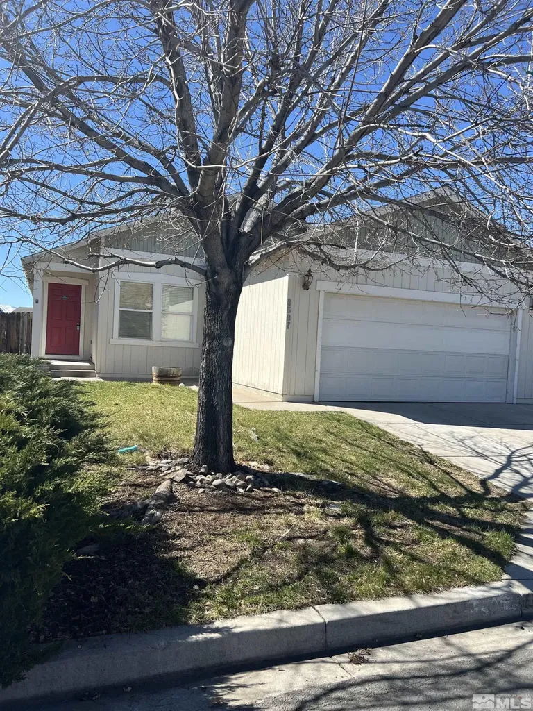 9587 Autumn Leaf Reno NV 89506