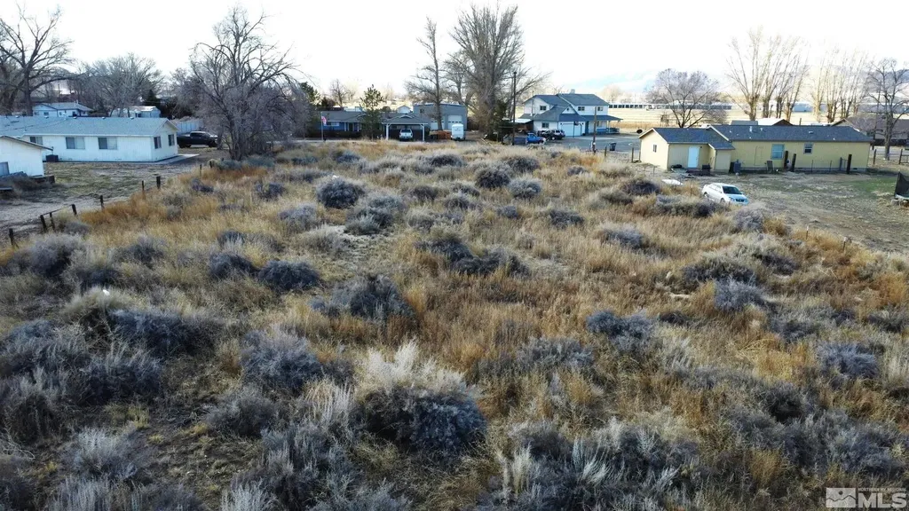 21 Cherry Yerington NV 89447