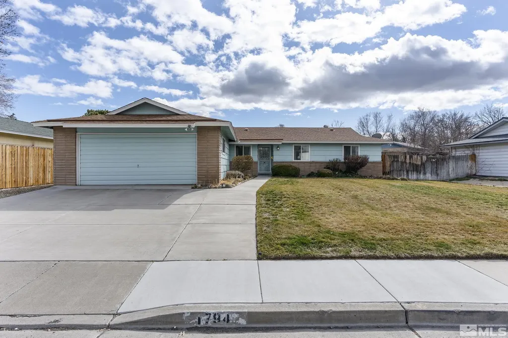 1794 Mesa Vista Sparks NV 89434