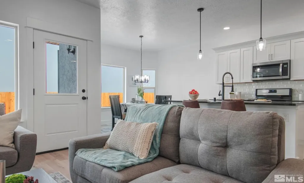 5285 Marla Winnemucca NV 89445