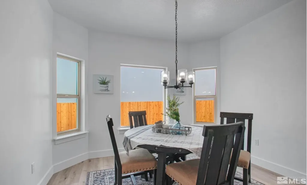 5285 Marla Winnemucca NV 89445