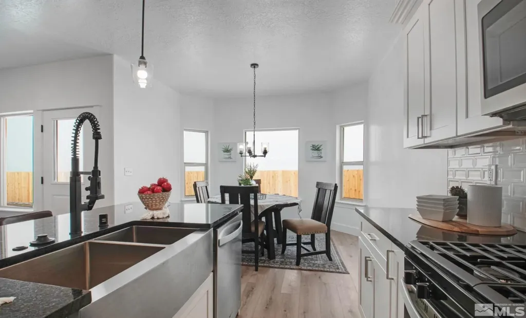 5285 Marla Winnemucca NV 89445