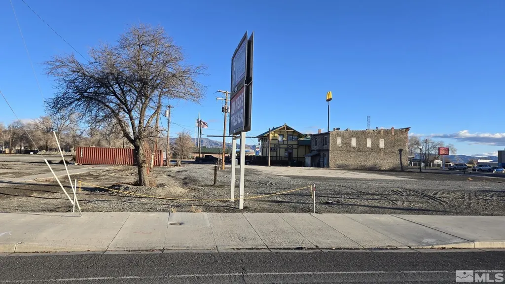 1070 Cornell Lovelock NV 89419