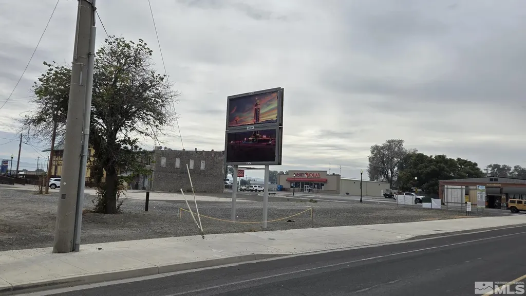 1070 Cornell Lovelock NV 89419