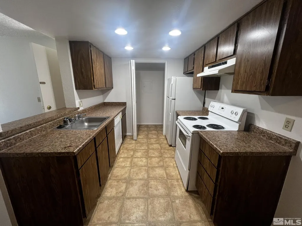7680 Bluestone Reno NV 89511