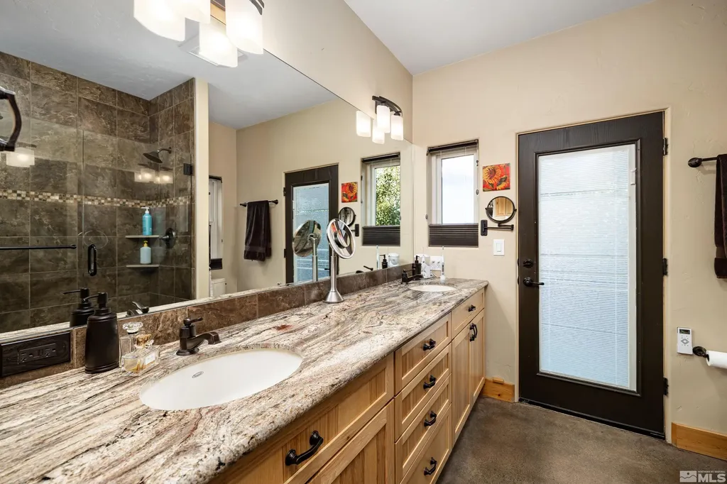 5745 Carl Reno NV 89511