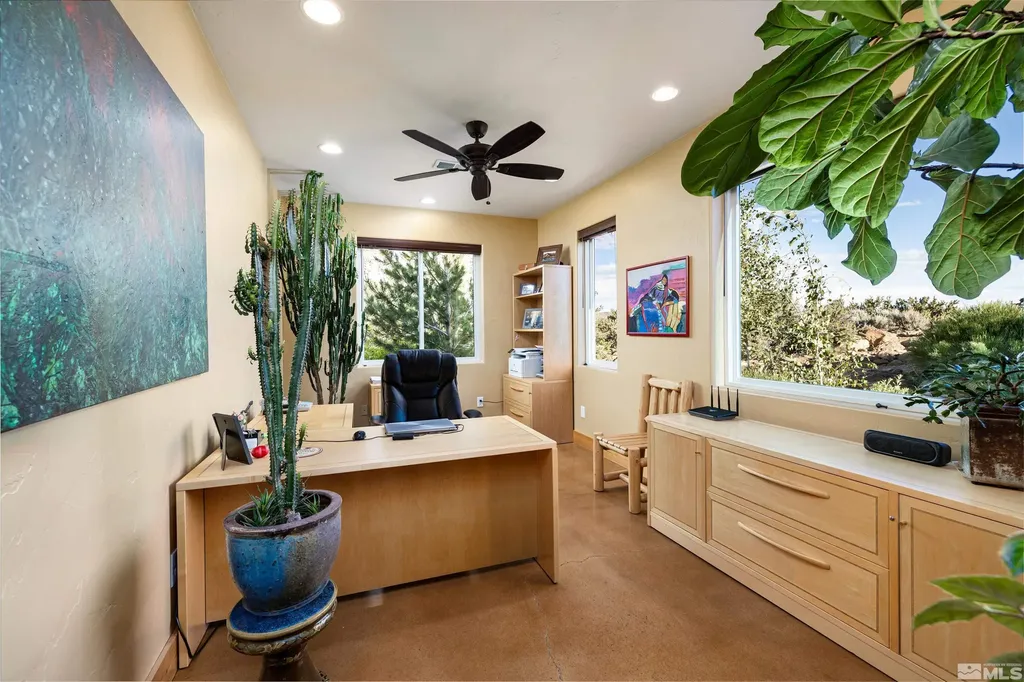 5745 Carl Reno NV 89511