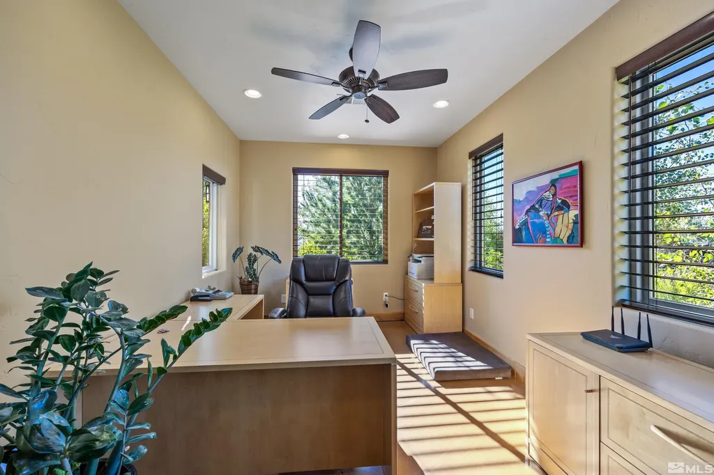 5745 Carl Reno NV 89511