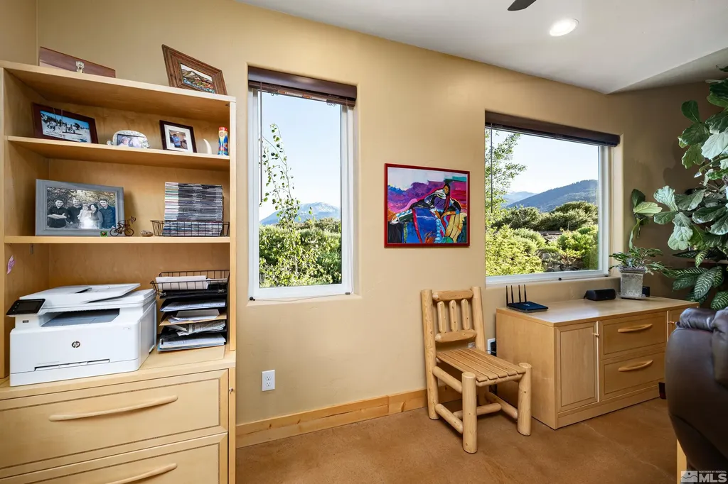 5745 Carl Reno NV 89511