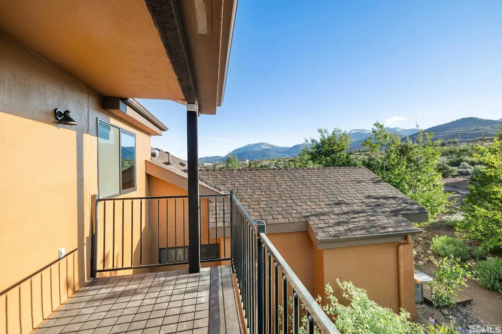 5745 Carl Reno NV 89511