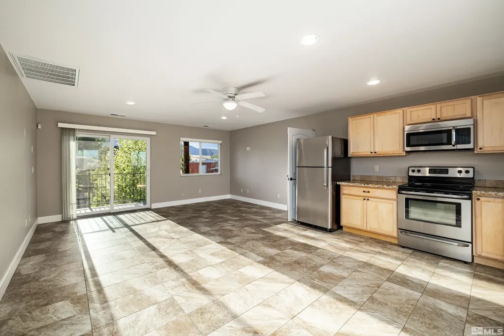 5745 Carl Reno NV 89511