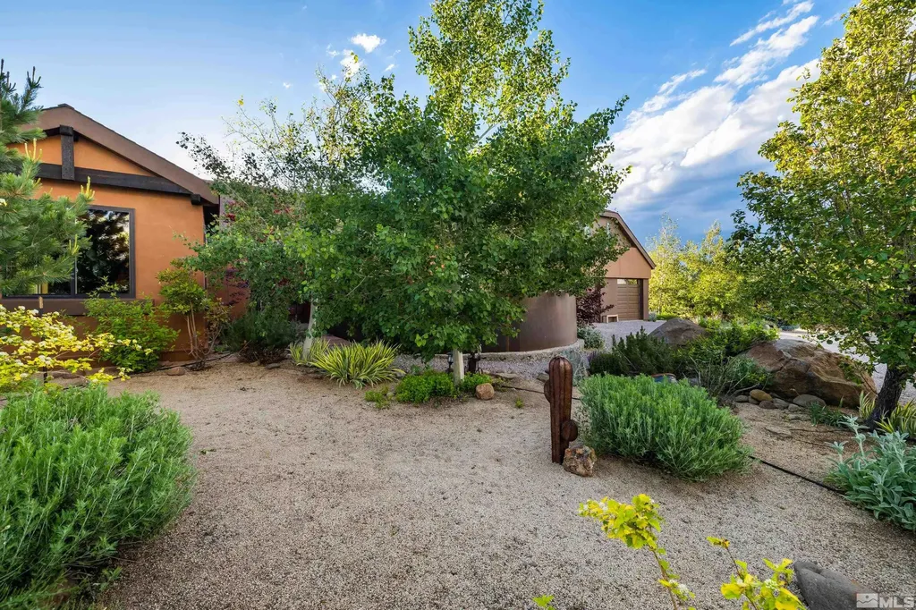 5745 Carl Reno NV 89511