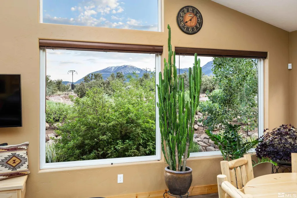 5745 Carl Reno NV 89511