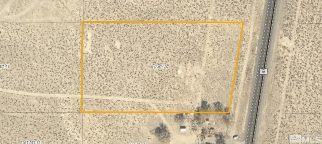 5785 Highway 95 Silver Springs NV 89429
