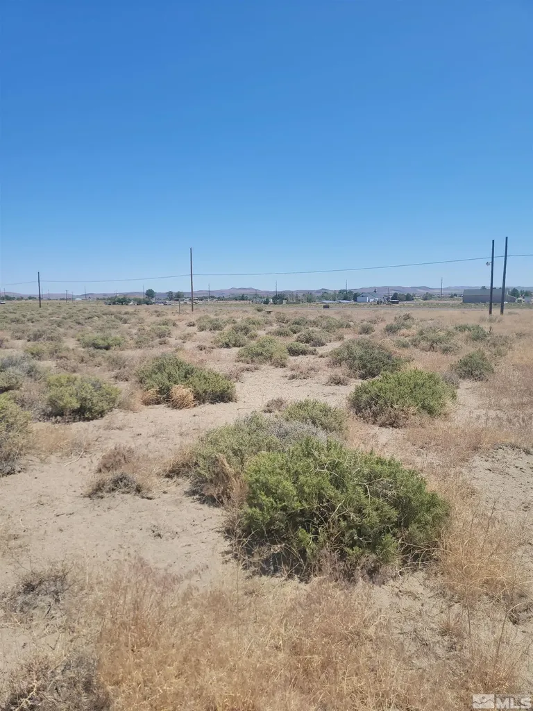 5785 Highway 95 Silver Springs NV 89429