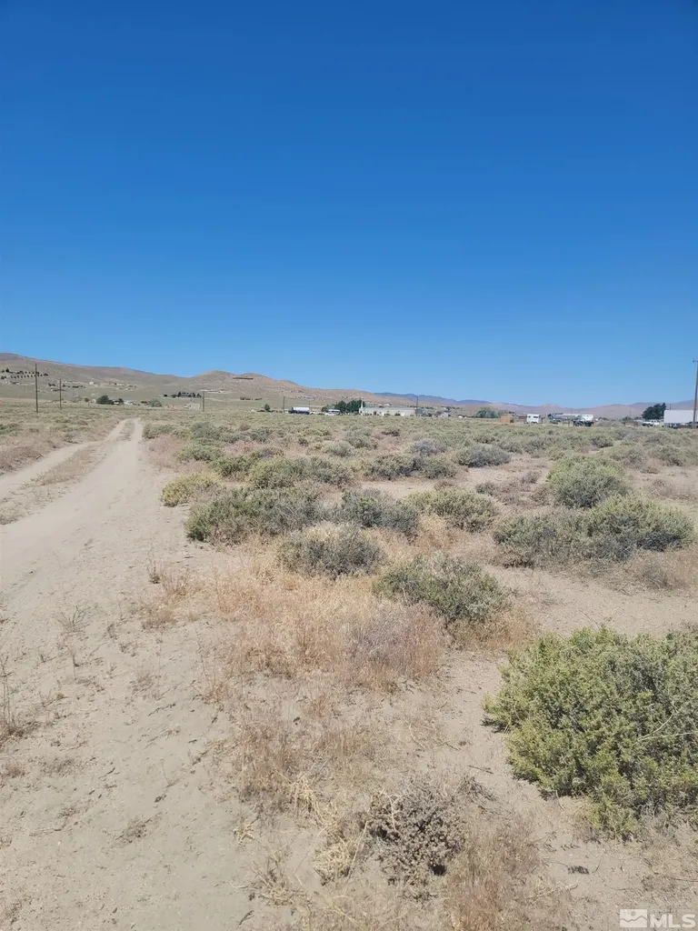 5785 Highway 95 Silver Springs NV 89429
