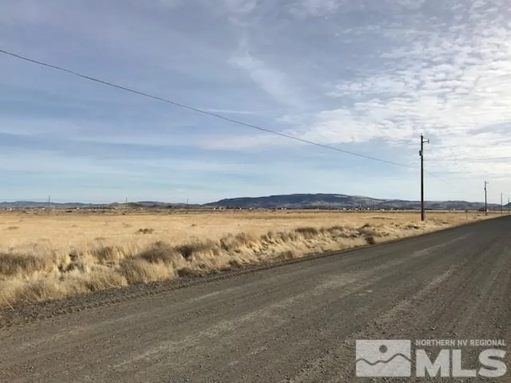 4650 Deodar Silver Springs NV 89429
